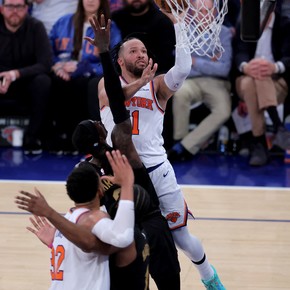 De la mano de Brunson, New York remontó en casa a Cleveland en el primer Juego de las Finales del Este de la NBA