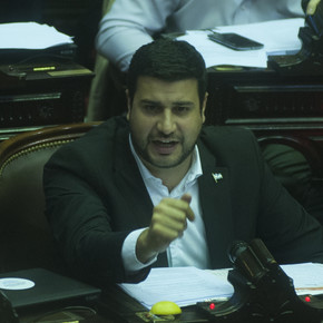 Derecho de Admisión para el gerenciador de Argentino de Rosario por amenazas a un referí