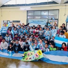 Messi hace escuela: los alumnos de todo el país festejaron el cumple de Leo