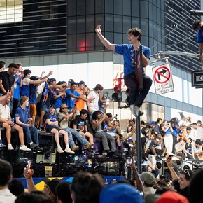 De la fiesta y el caos en Nueva York por los Knicks a la banca de Ginóbili a los Spurs