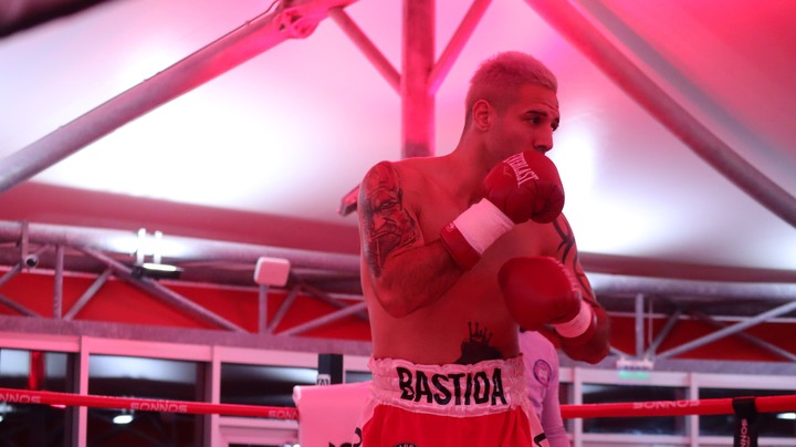 Velada de boxeo en el Monumental. Prensa River.