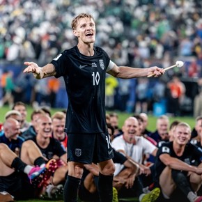 Noruega remó hasta los 16° de final y lo celebró con todo: el origen del festejo vikingo que es furor en el Mundial