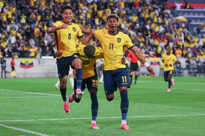 Festejo de Ecuador ante Arabia Saudita (Reuter).