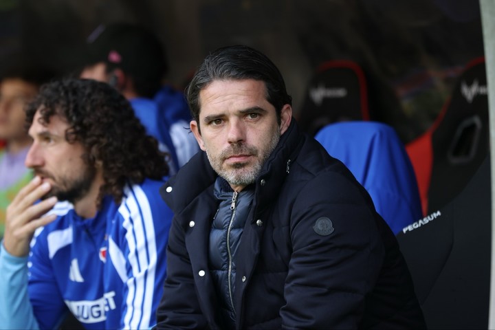 Fernando Gago fue operado en Chile (@udechile).
