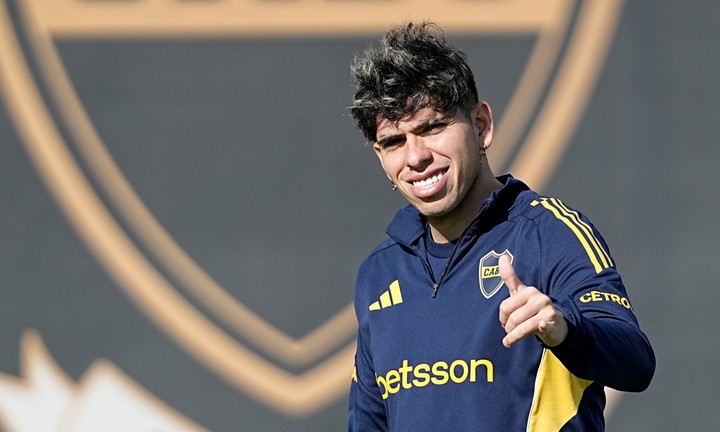 Carlos Palacios en el entrenamiento de Boca. Foto Prensa Boca