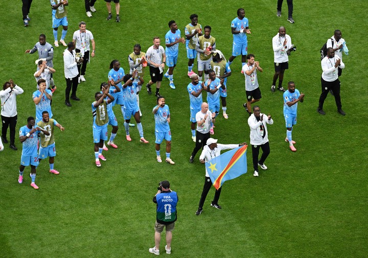 Congo y la ilusión de sus primeros tres puntos en el Mundial. (REUTERS/Annegret Hilse)