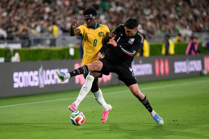 Edson Álvarez en un partido con México. (AP Photo/Kyusung Gong)