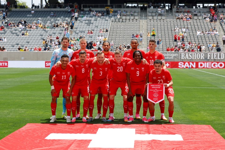 Suiza, la otra selección que repetirá a 17 jugadores (EFE/EPA/PETER KLAUNZER).