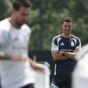 Scaloni y el armado del 11 para el debut: las dudas por los tocados y las opciones