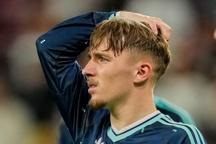 Lennart Karl, adiós Copa del Mundo