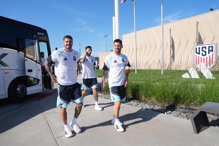 Messi en el entrenamiento (prensa AFA).
