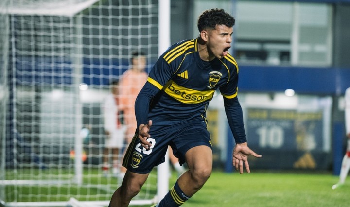 Leonel Flores en la Reserva de Boca (Foto: Prensa Boca)