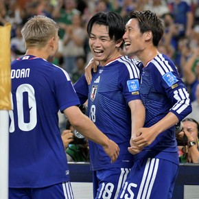 Japón dio un show de fútbol en el milésimo partido de los Mundiales y goleó a Túnez, que quedó eliminado