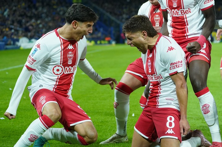Huracán en el triunfo contra Boca (Foto Juano Tesone).