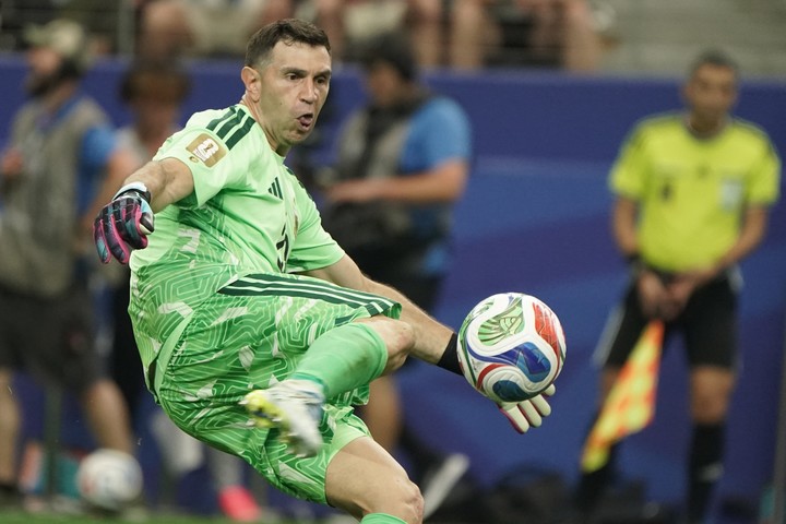 Dibu, el arquero campeón del mundo en el Mundial 2026.
Foto Juano Tesone/ Enviado especial - 