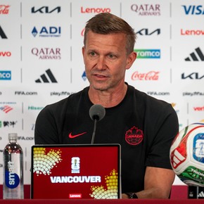 El DT de Canadá comparó el partido vs. Sudáfrica con las finales de la Champions: "Son situaciones parecidas"