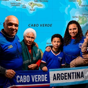 Custodian la herencia de Cabo Verde, son tres generaciones de una misma familia y tendrán el corazón dividido ante Argentina
