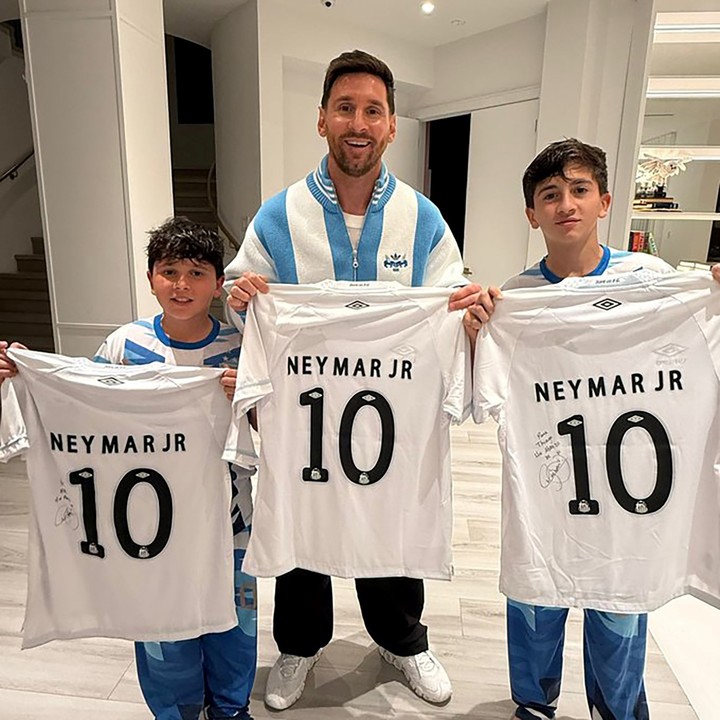 Leo pidió por Neymar en el Mundial.