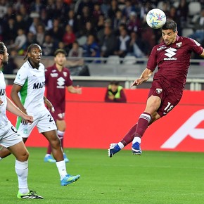 La decisión de Gio Simeone, entre la puerta abierta para volver a River y la firme postura de Torino