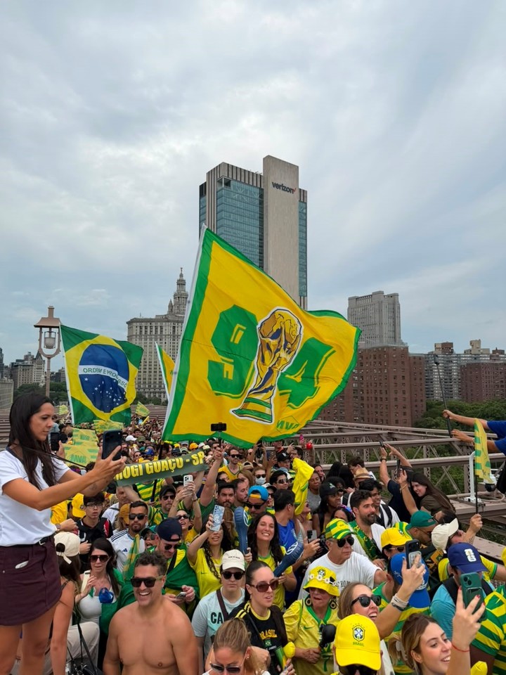 La torcida brasileña en Brooklyn.