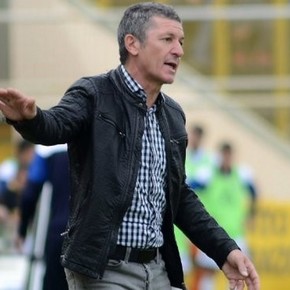 El técnico del Ascenso que explotó contra el arbitraje: del "nos chorearon" al "no nos miden con la misma vara"