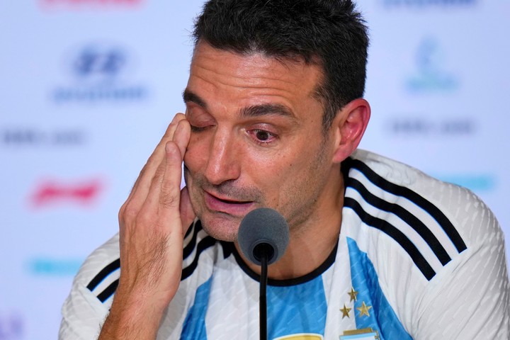 Scaloni, emocionado (AP).