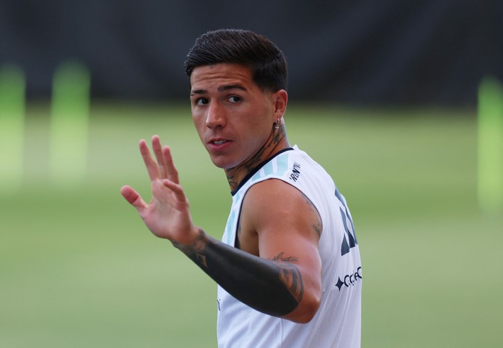 Enzo Fernández con la Selección. (REUTER)