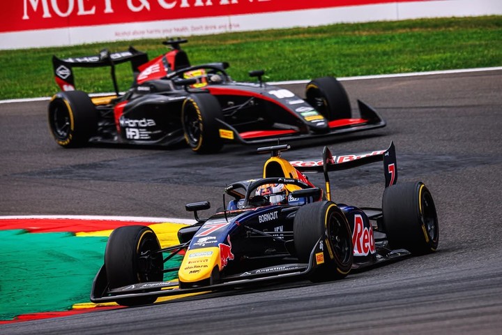 Mattia Colnaghi fue 4° en la Sprint y en la Feature. (@matticolnaghii)