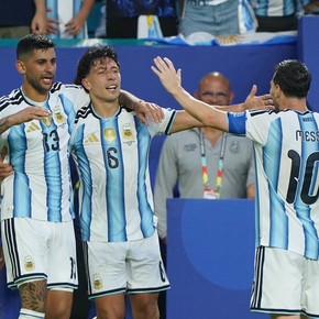 Increíble y agónico: Argentina le ganó 3-2 a Cabo Verde en el alargue y está en octavos de final