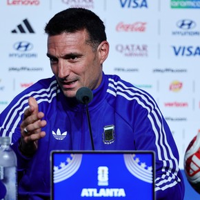 Scaloni: de confirmar a Paredes a "estamos alerta con Egipto"