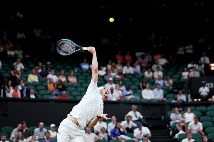 Zverev ganaba con firmeza hasta el parate. (REUTERS/Jaimi Joy)