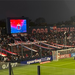 Video: tras la emboscada en Montevideo, los hinchas de Nacional llegaron en masa a Victoria