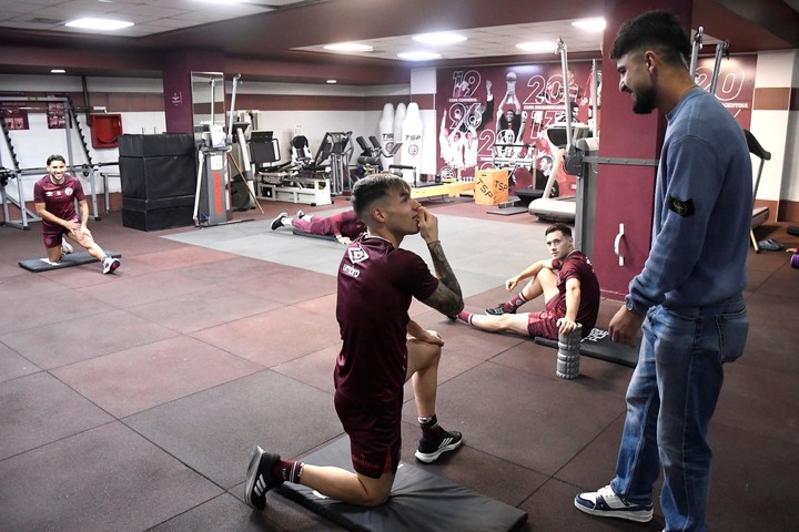El Flaco López y su visita a Lanús vs San Lorenzo (@clublanus)