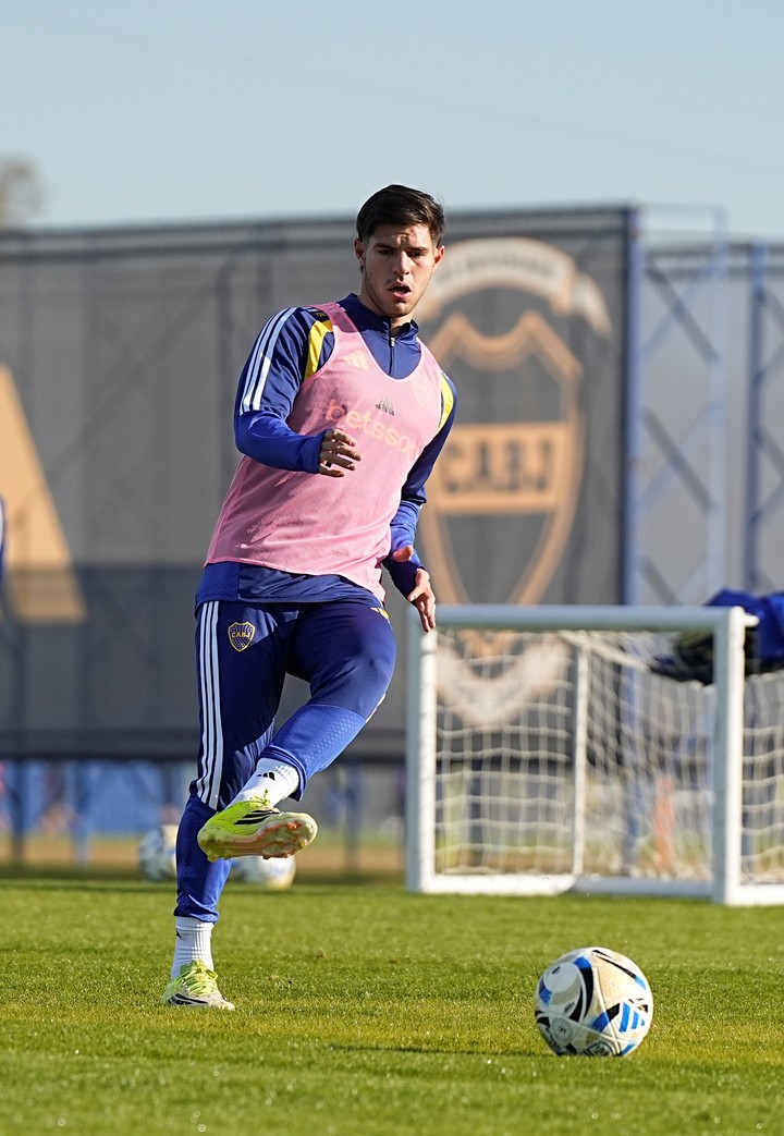 Marco Pellegrino fue titular junto a Figal en uno de los amistoso que Boca jugó con Defensa el finde (Prensa Boca).