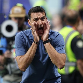 Scaloni: "Me dicen la llorona, no puedo parar de emocionarme"