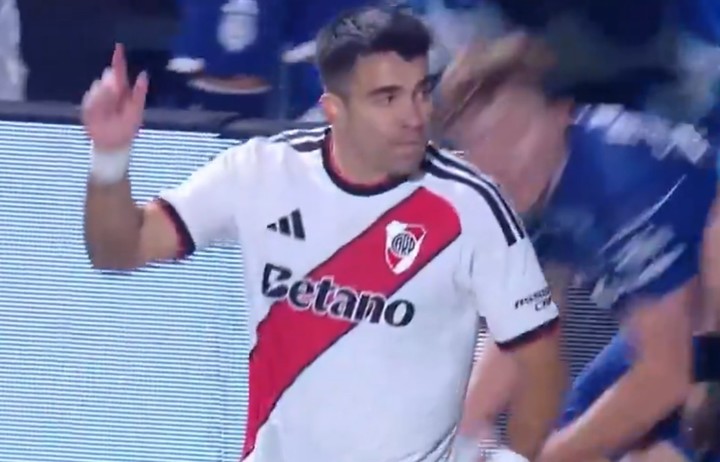 Acuña no pudo continuar en la cancha.