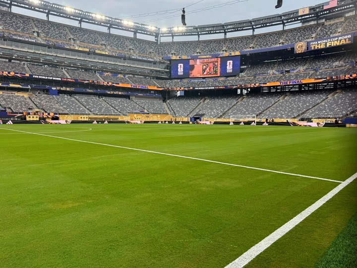 El campo de juego del MetLife Stadium, donde se jugará la final del Mundial 2026. (Foto: Olé)