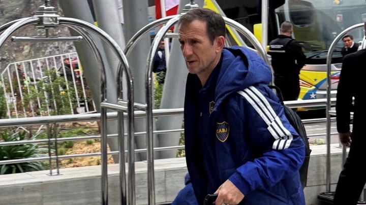 El Vasco, en su llegada al hotel. (Marcos Bonocore)