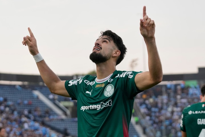 Flaco Lopez en Palmeiras.