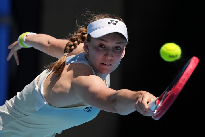 Elena Rybakina jugará con Taylor Fritz.