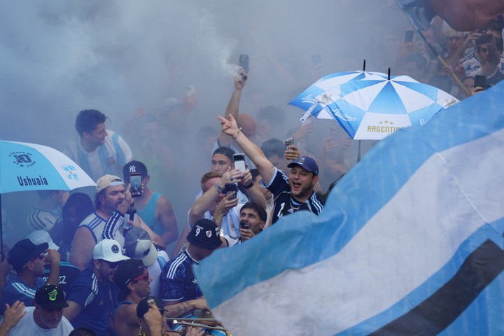 Una verdadera fiesta en las calles de Atlanta.
Foto Juano Tesone/ Enviado especial