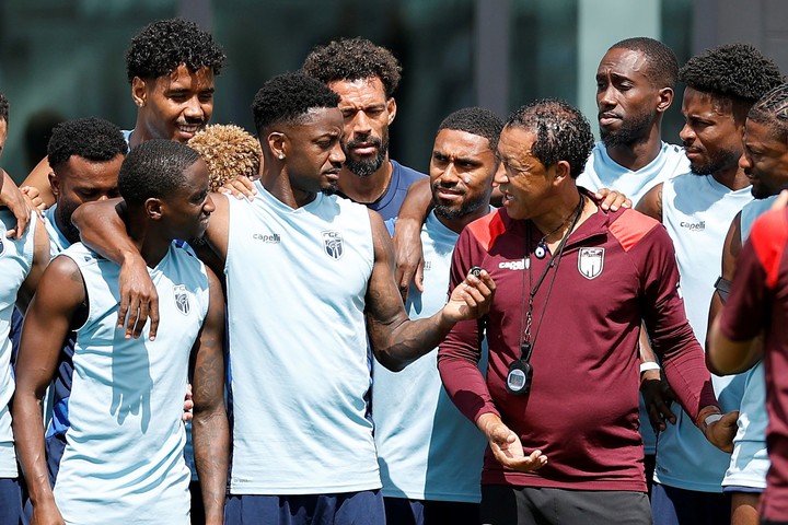 El entrenador Pedro Brito Bubista, con la Selección de Cabo Verde.
