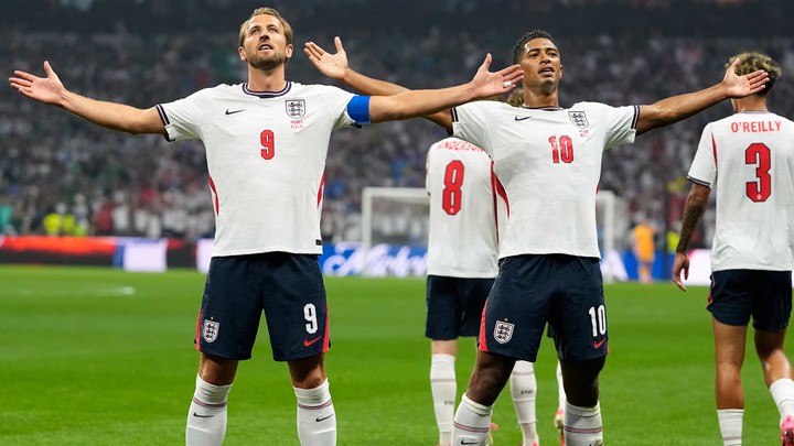 Jude Bellingham y Harry Kane rescataron a Inglaterra. (AP)