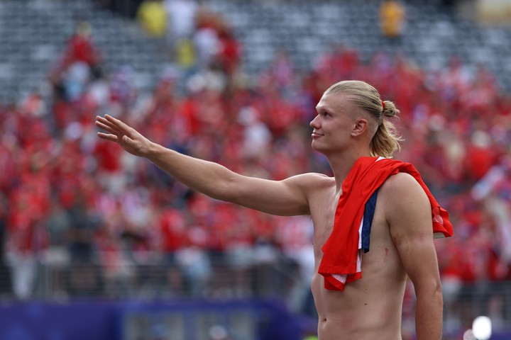 Erling Haaland festeja tras eliminar a Brasil (AP).