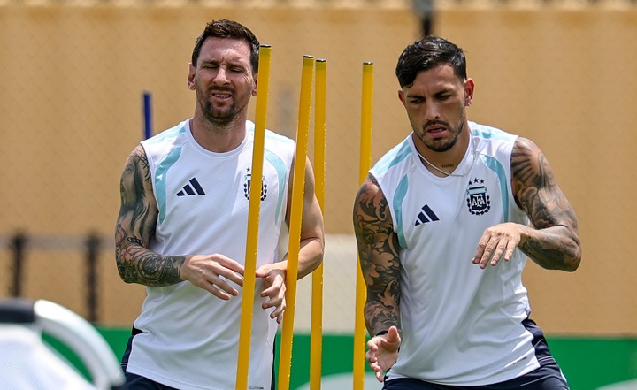 Argentina va por los cuartos. (EFE)