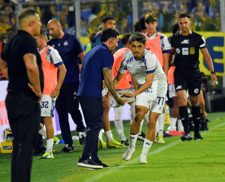 Carlos Tevez en su último equipo como DT, Talleres de Córdoba.