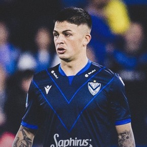 Hasta con cada centavo que recibirá: la precisa manera en la que Vélez anunció la salida de un jugador...
