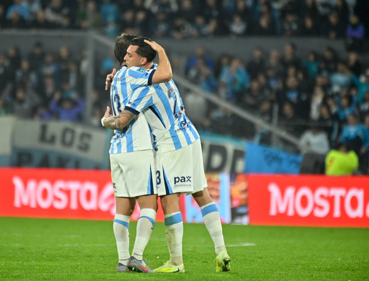 Racing le ganó 2-1 a Gimnasia. 