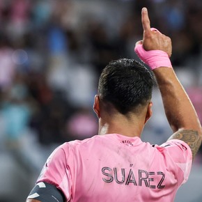 Video: sin Messi ni De Paul, Suárez la picó de penal y el Inter Miami se llevó su sexta victoria consecutiva