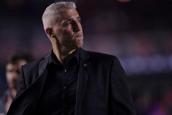 Nuevo entrenador para los Zorros. (AP Photo/Ettore Chiereguini)